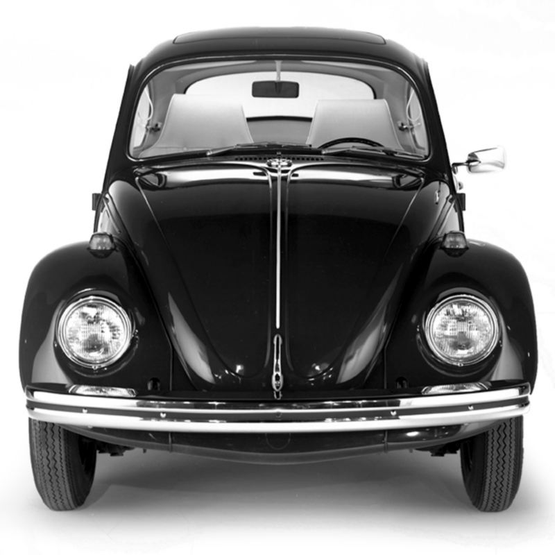 Foto en blanco y negro del histórico Beetle, mostrado de frente.