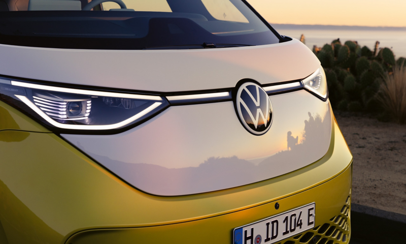 Ljusdesign på elbussen VW ID. Buzz