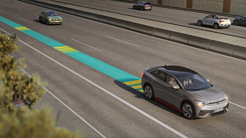 The graphic illustrates how Emergency Assist works. 