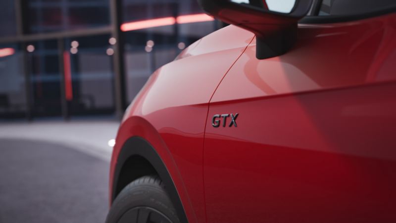 Logo GTX du VW ID.4 GTX rouge.