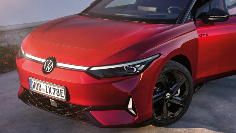 Look at the front of a red VW ID.7 GTX Tourer