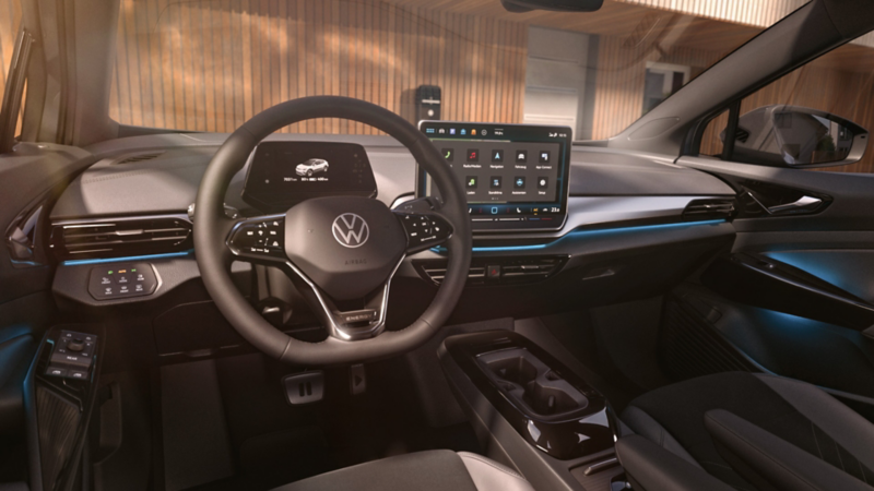 Cockpitansicht mit Ambientebeleuchtung und digitalem Display eines VW ID.4 ENERGY.