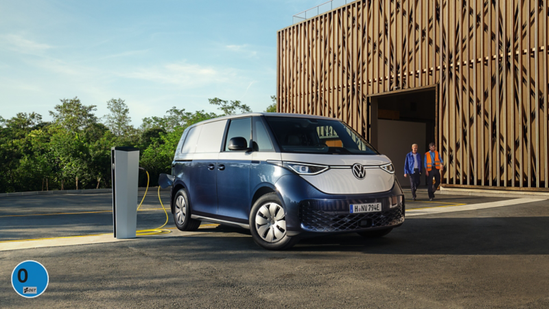 El VW ID. Buzz Cargo cargándose.