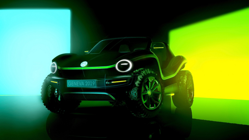 Le VW ID. BUGGY est situé devant des écrans lumineux, vert et bleu.