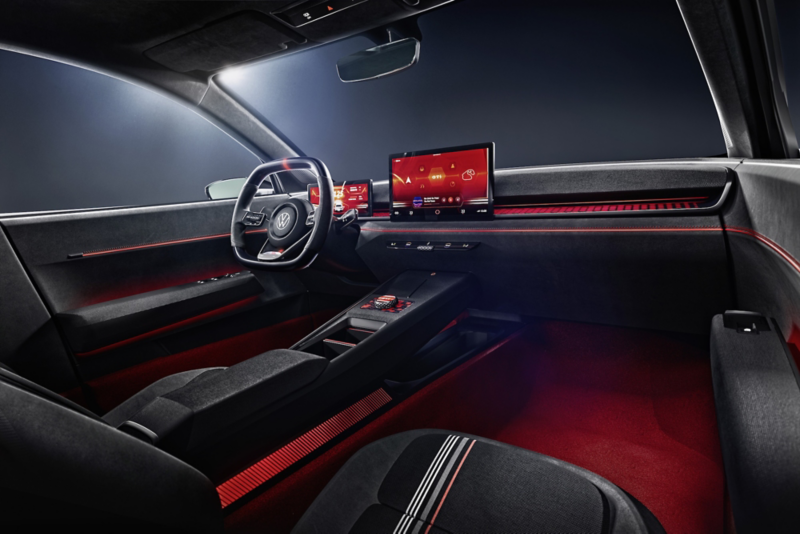 Interiör i Volkswagen ID. GTI Concept med digitala skärmar och röda designdetaljer