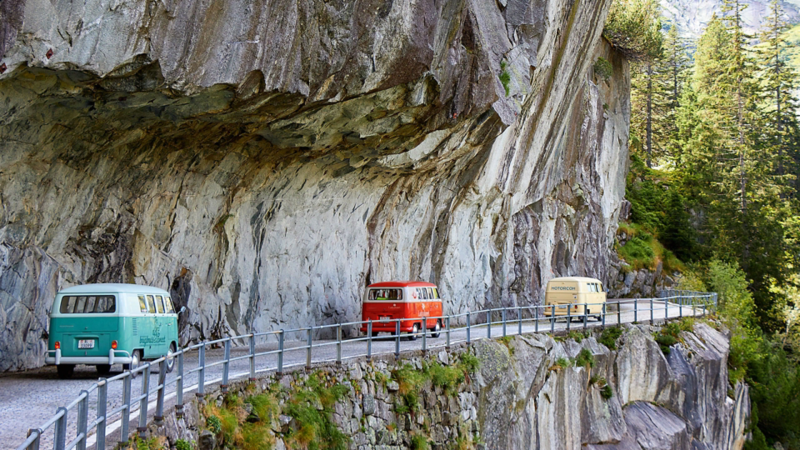 Seitenstrassen bevorzugt: Auf dem Weg Richtung Grimselpass nimmt die Karawane gerne mal eine Abzweigung.