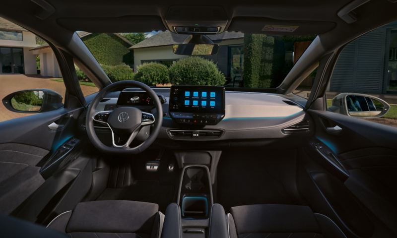 Vue du cockpit et du tableau de bord avec la console centrale de la VW ID.3.