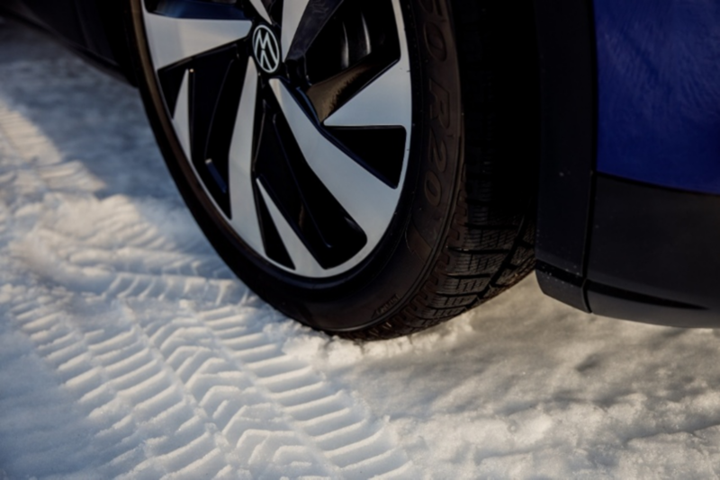 2021 ID.4 Pro S Winter Tire on Snow