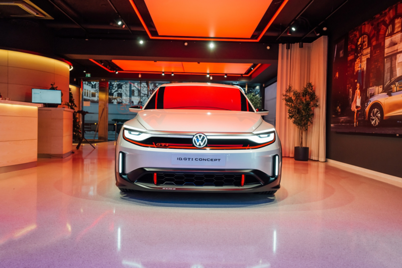 ID. GTI Concept i en bilhall