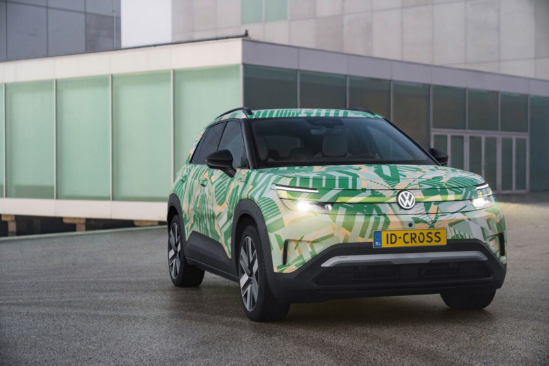 A VW ID. Cross with concept wrap 