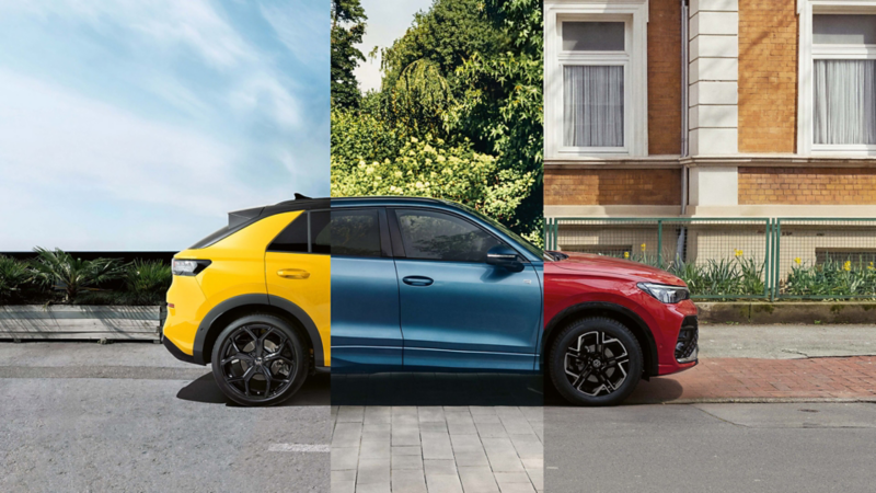 SUV Volkswagen vu de profil, visuellement divisé en trois sections avec différents environnements urbains et paysagers.