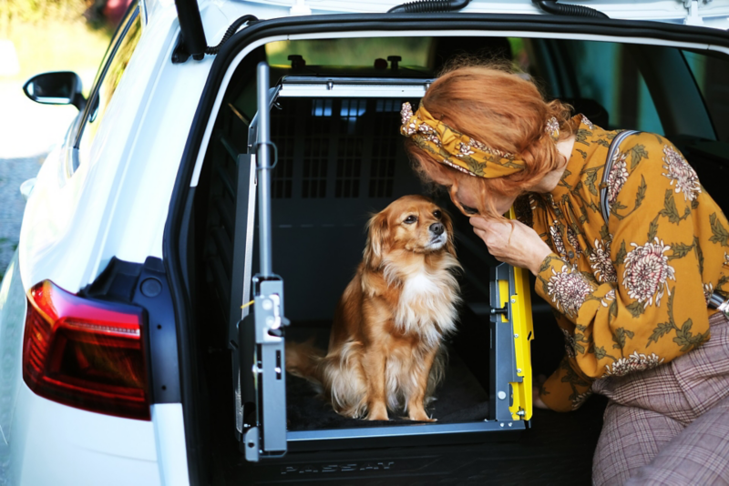 Linda Schilén med hunden Ester