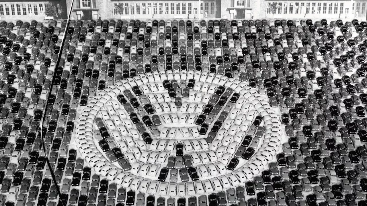 VW  LOGO