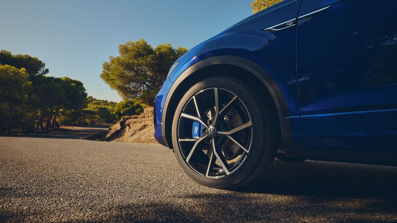 The VW T-Roc R with sporty rims