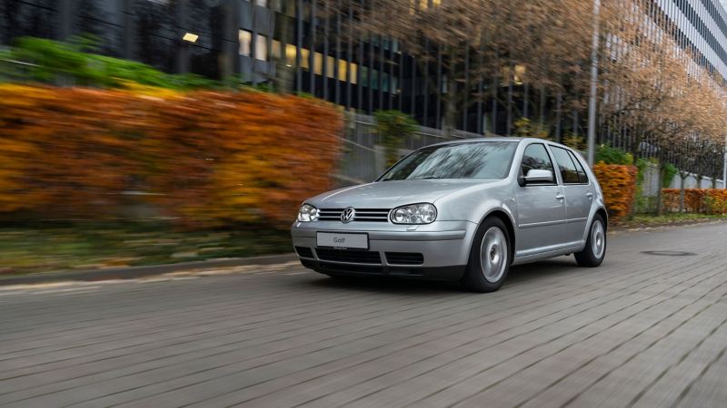 The versatile VW Golf 4 in the city
