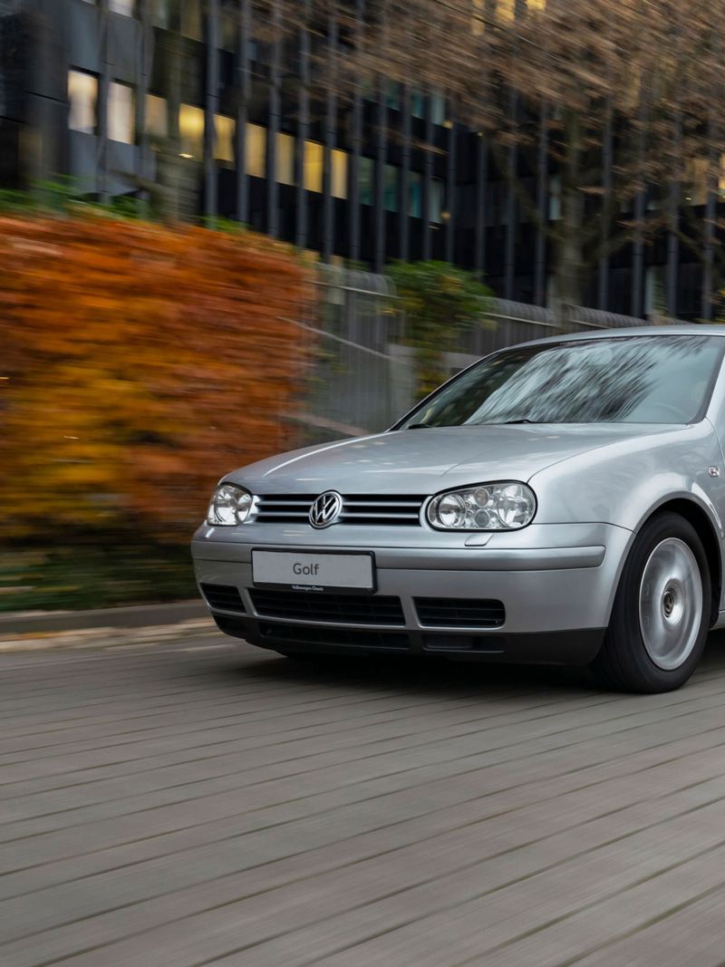 The versatile VW Golf 4 in the city