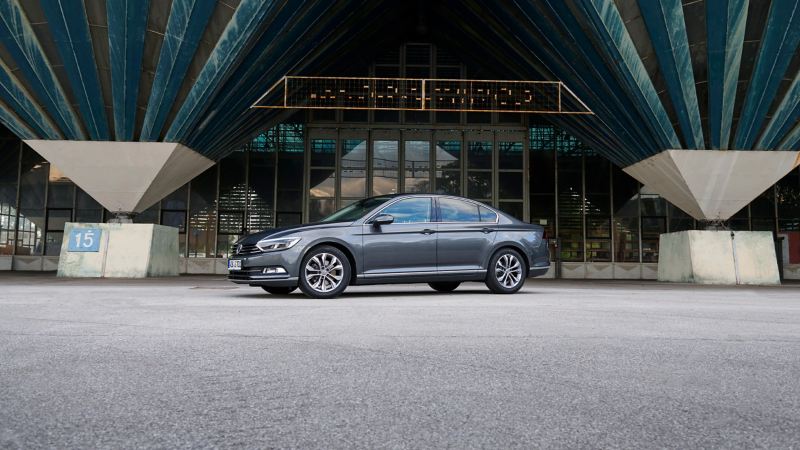 VW Passat B8 in front of a building