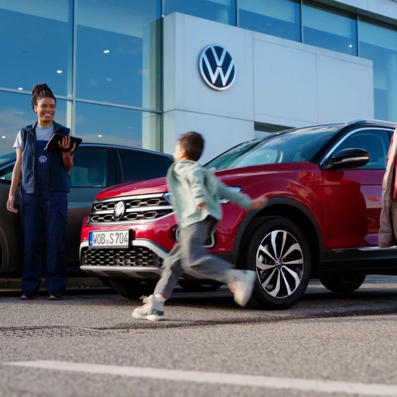 Volkswagen Dealer forecourt sign