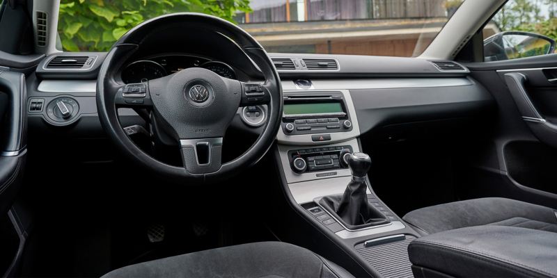 Innenraum VW Passat B7, Fokus auf Cockpit