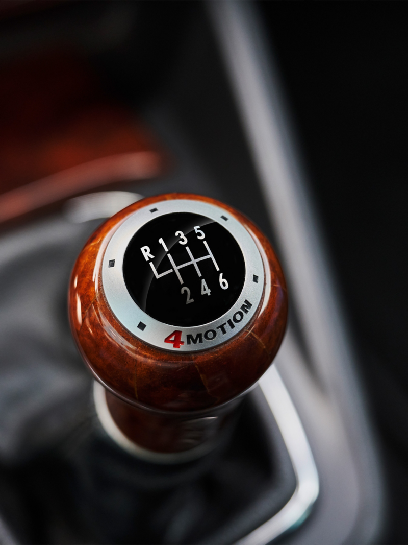 Close-up of gear lever with “4MOTION” writing
