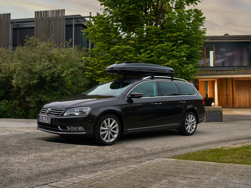 VW Passat B7 with VW Accessories roof box