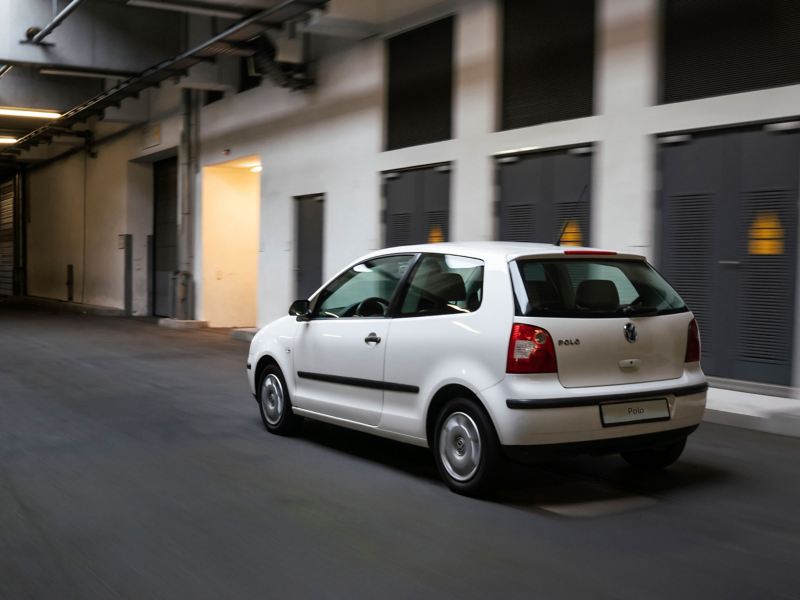 Rear view of the small car model Polo 4 (9N1)