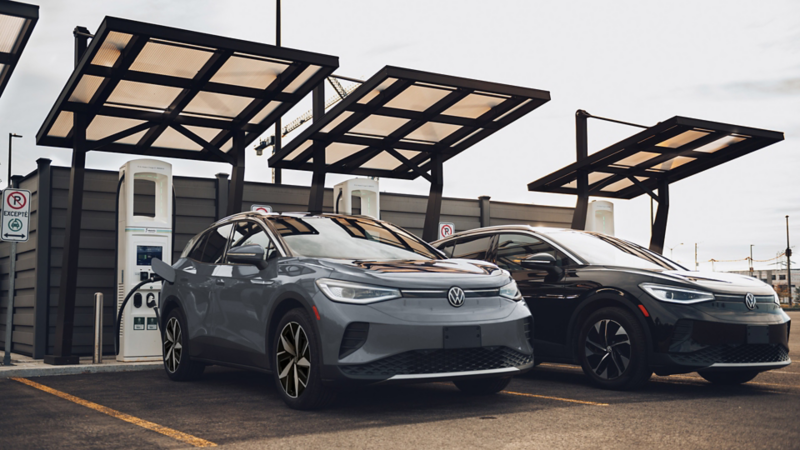 The 2024 Volkswagen ID.4 charging the battery on the charging station