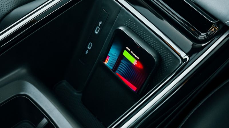 A close up photo of the wireless charger in the 2024 Volkswagen ID.4