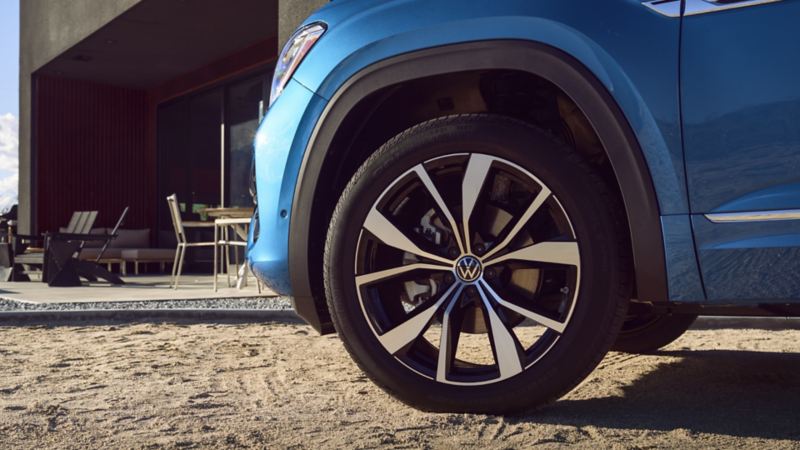 A close-up photo of the 2024 Volkswagen Atlas Cross Sport wheel