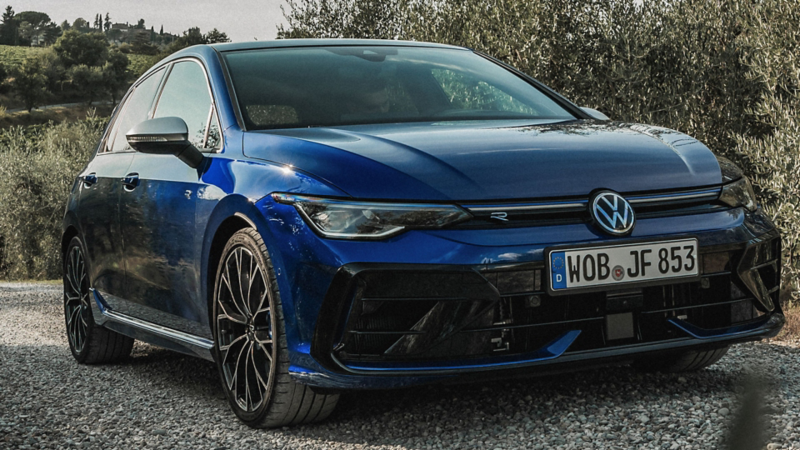 Front Golf R Outdoors