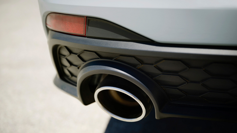 Close-up of a Jetta GLI 2025 rear bumper and exhaust pipe.