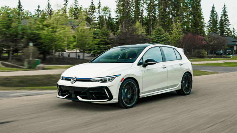 Volkswagen Golf R with 4MOTION All-Wheel Drive.