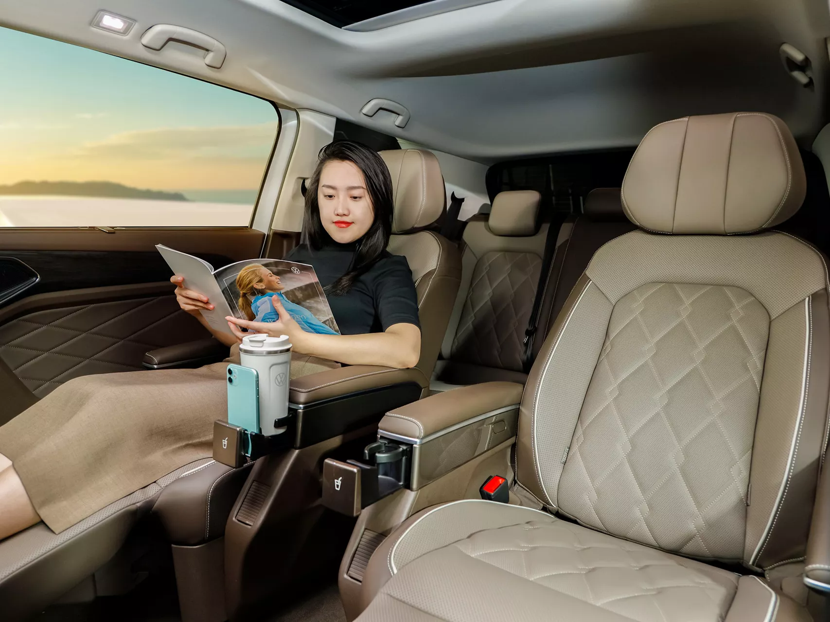 Khoang hành khách Viloran Luxury với hàng ghế thương gia