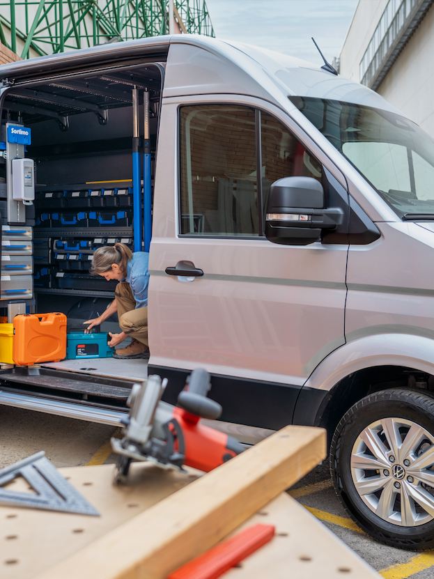 volkswagen crafter con puerta lateral abierta