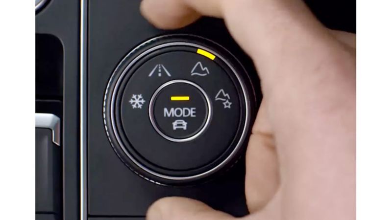 A close up of the 4MOTION® off-road mode dial activated