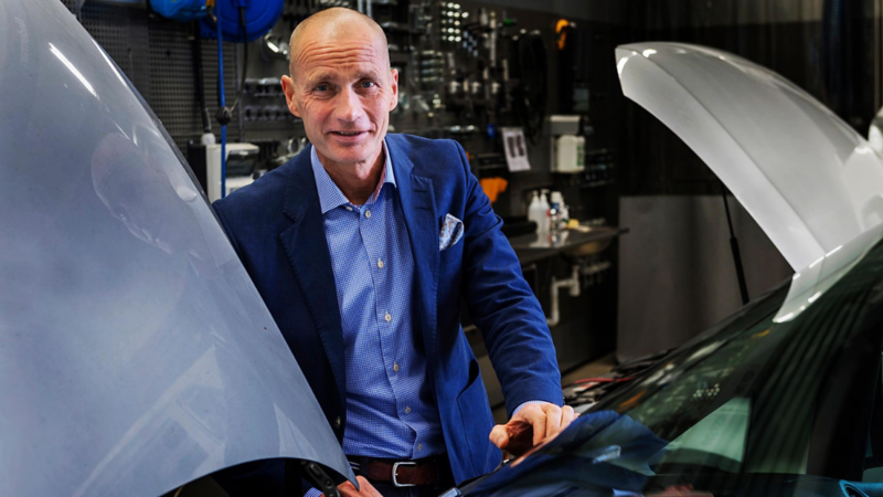 Utbildningscentrum i Södertälje  är det största inom hela VW-koncernen  och är något av Per-Arne Lunds skötebarn.