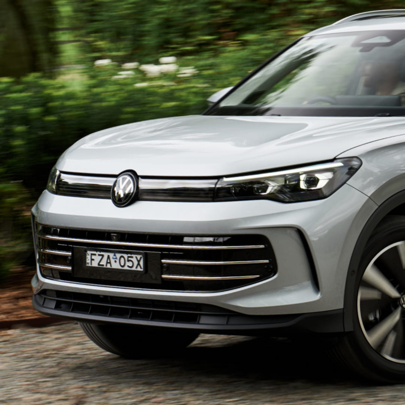 Front lights of the Tiguan eHybrid