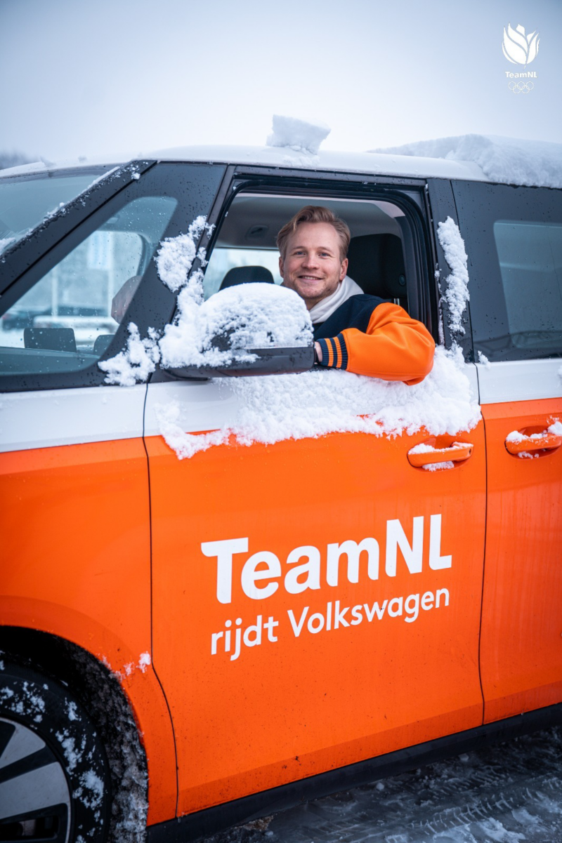 Kalvijn in een TeamNL bus