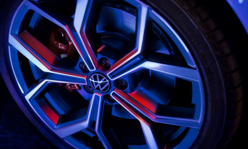 Close-up of the 18-inch Faro wheel rim on the Polo GTI.