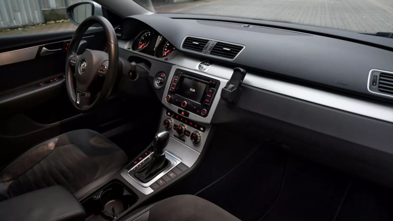 The interior of the Passat – accessories for older models