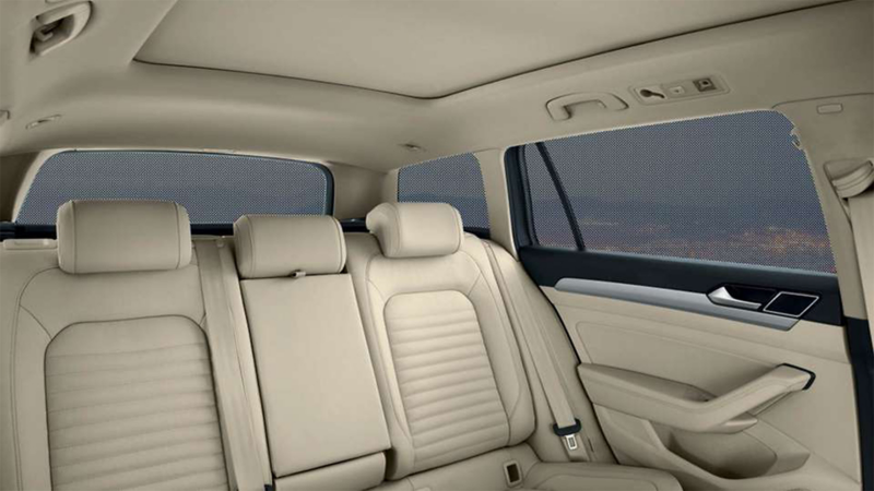 VW Passat Wagon sunblind set