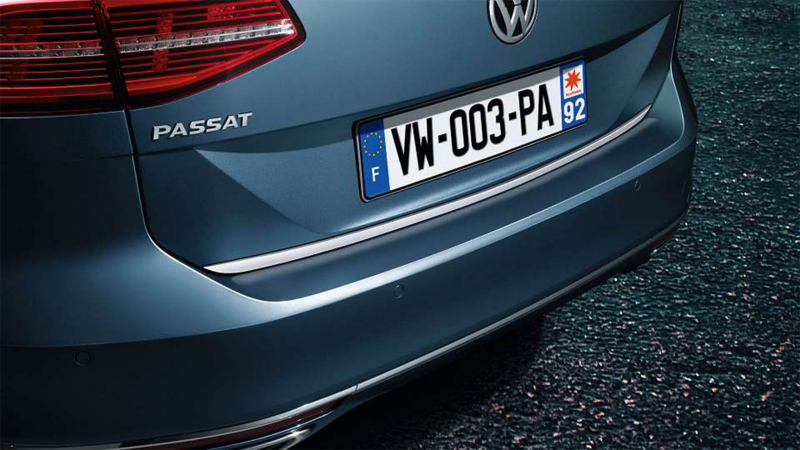 VW Passat Wagon tailgate protective strip