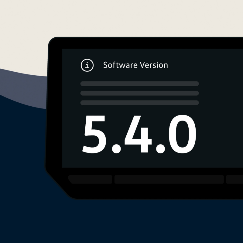 Stiliseret display med softwareversion 5.4.0