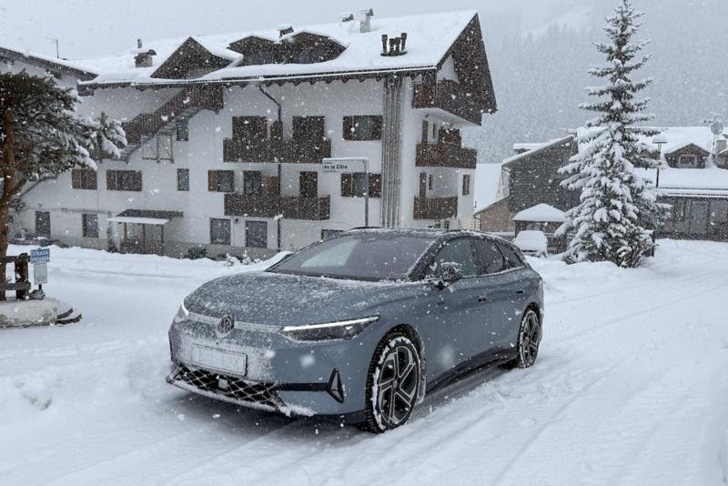 Volkswagen ID.7 i ett vinterlandskap
