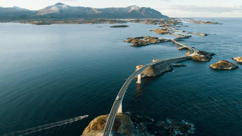 Kamperem przez Norwegię: trasy dla początkujących i zaawansowanych.