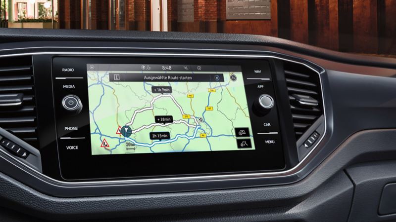 ‘Discover Media’ navigation system with selection of functions such as radio, Car-Net or navigation