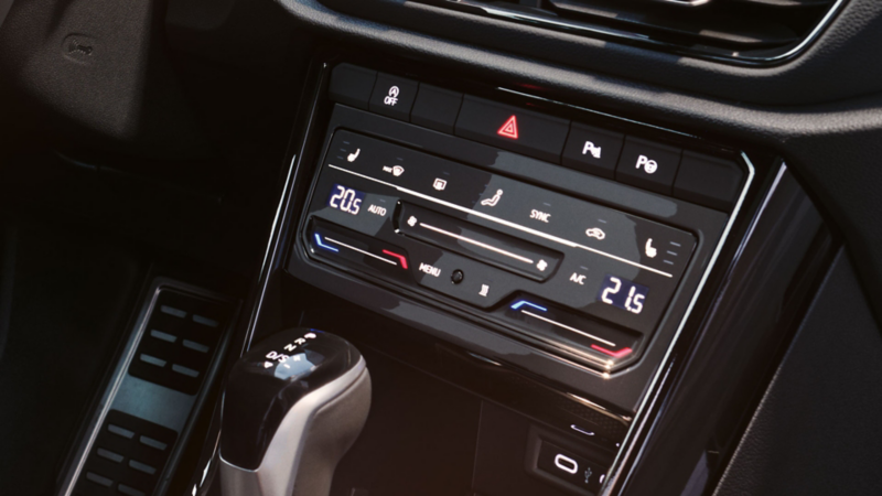 Detailansicht der 2-Zonen-„Air Care Climatronic“ in einem VW T-Roc.