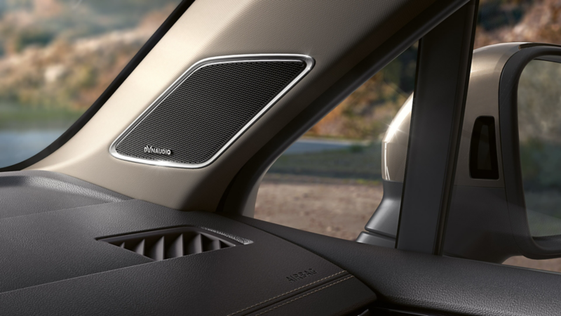 DYNAUDIO Executive Surround w VW Touaregu