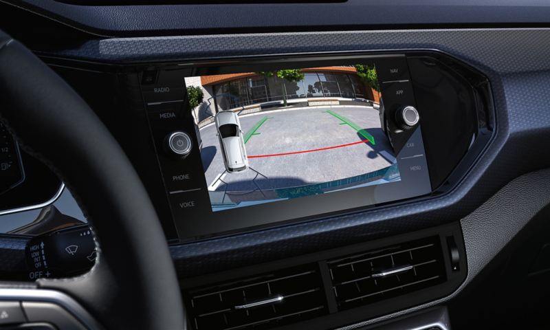 Navigationssystemet Discover Media (tillval) med tillval för Rear View-skärm i VW T-Cross.