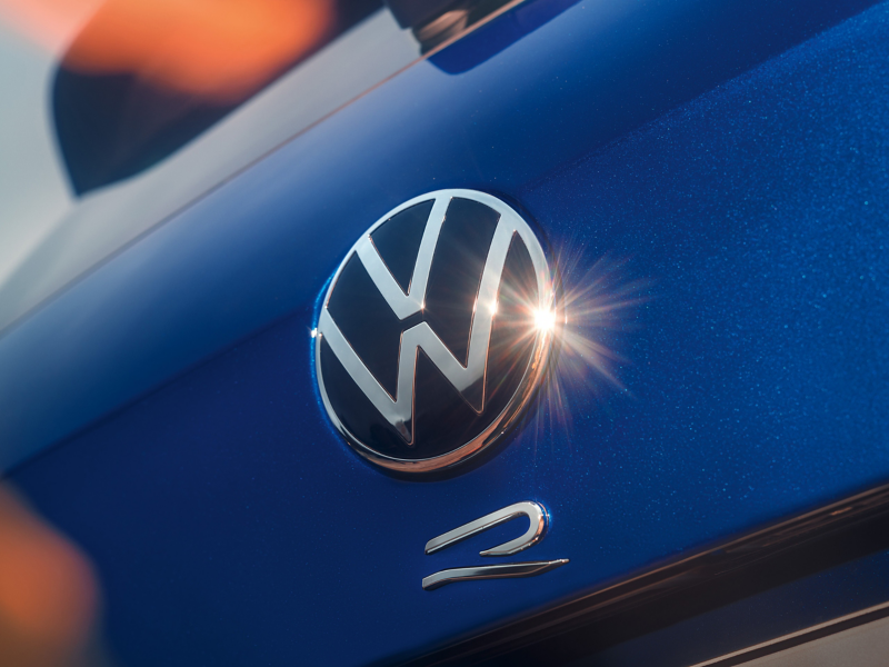 Volkswagen R-Line Badge